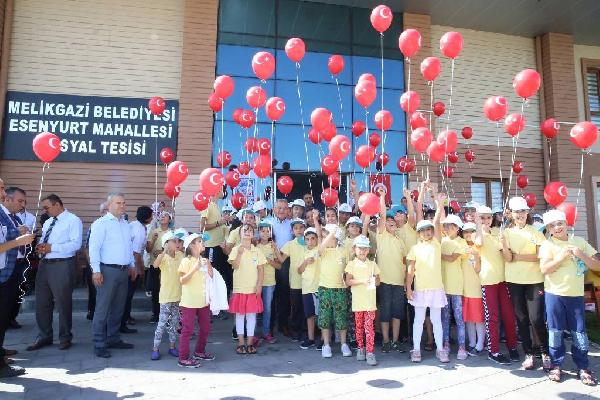 Başkan Büyükkılıç, öğrencilerle spor yaptı