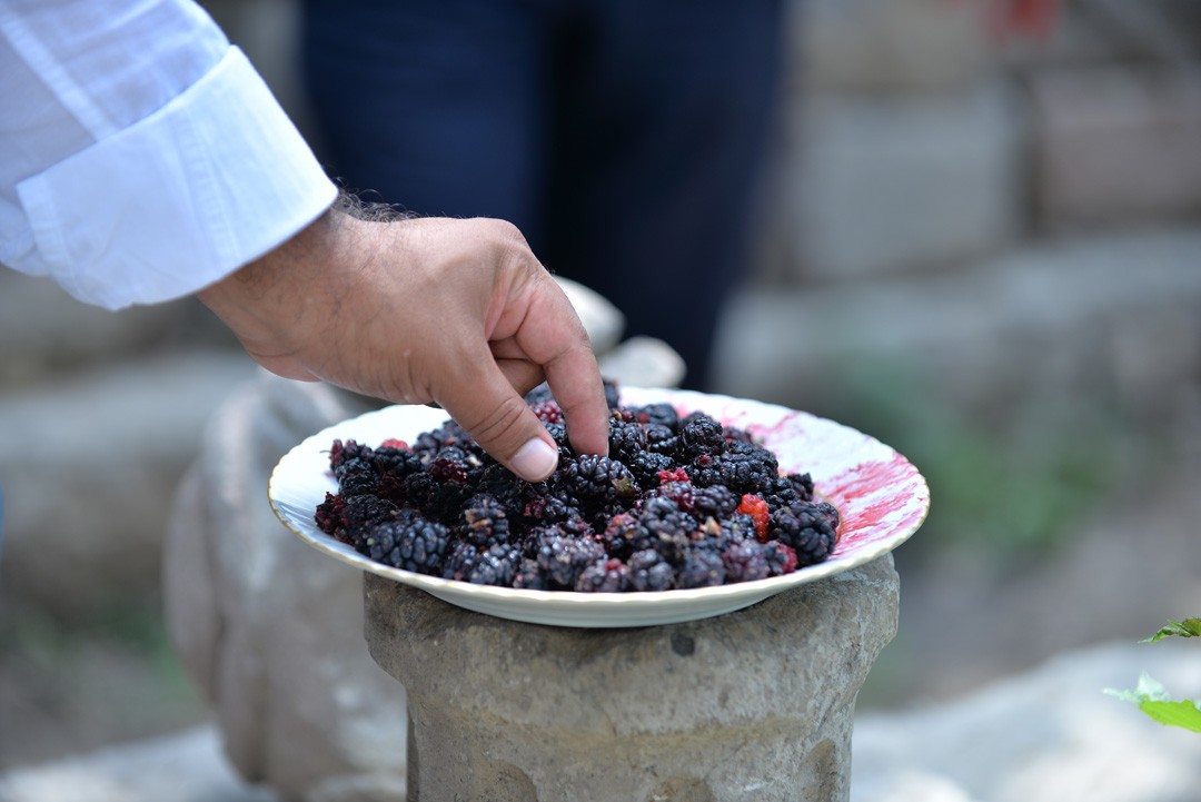 Talas’ın yöresel lezzeti ‘Karadut’ zamana direniyor