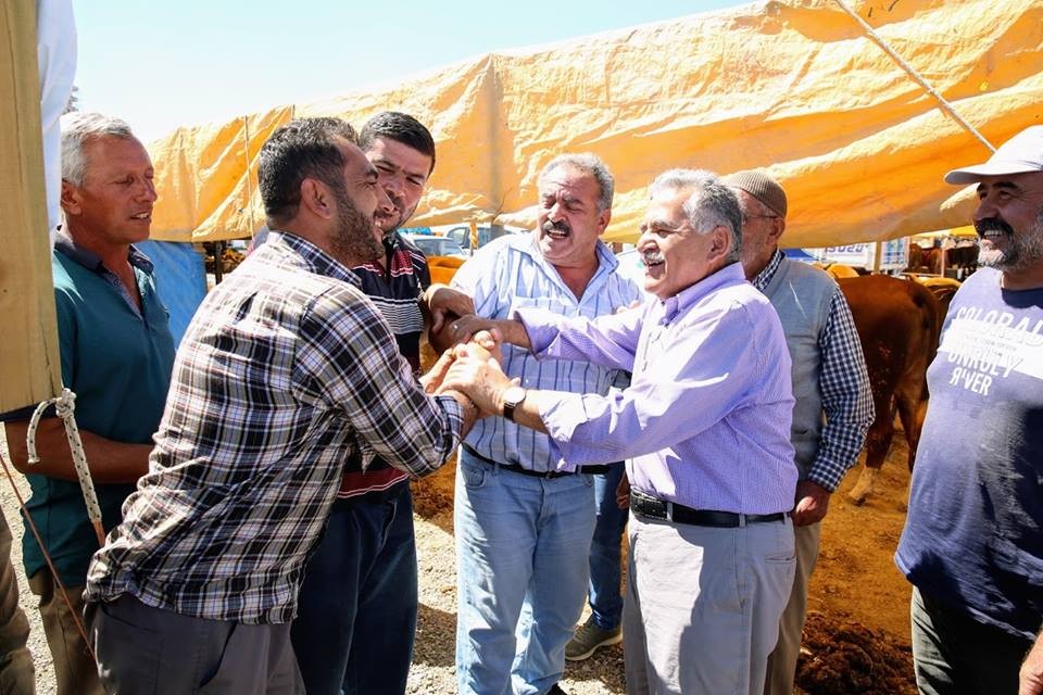 Başkan Memduh Büyükkılıç Serkent Kurban Pazarını denetledi