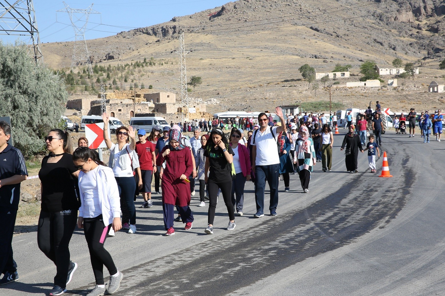 Doğaseverler Büyükşehir’in yürüyüşünde buluştu