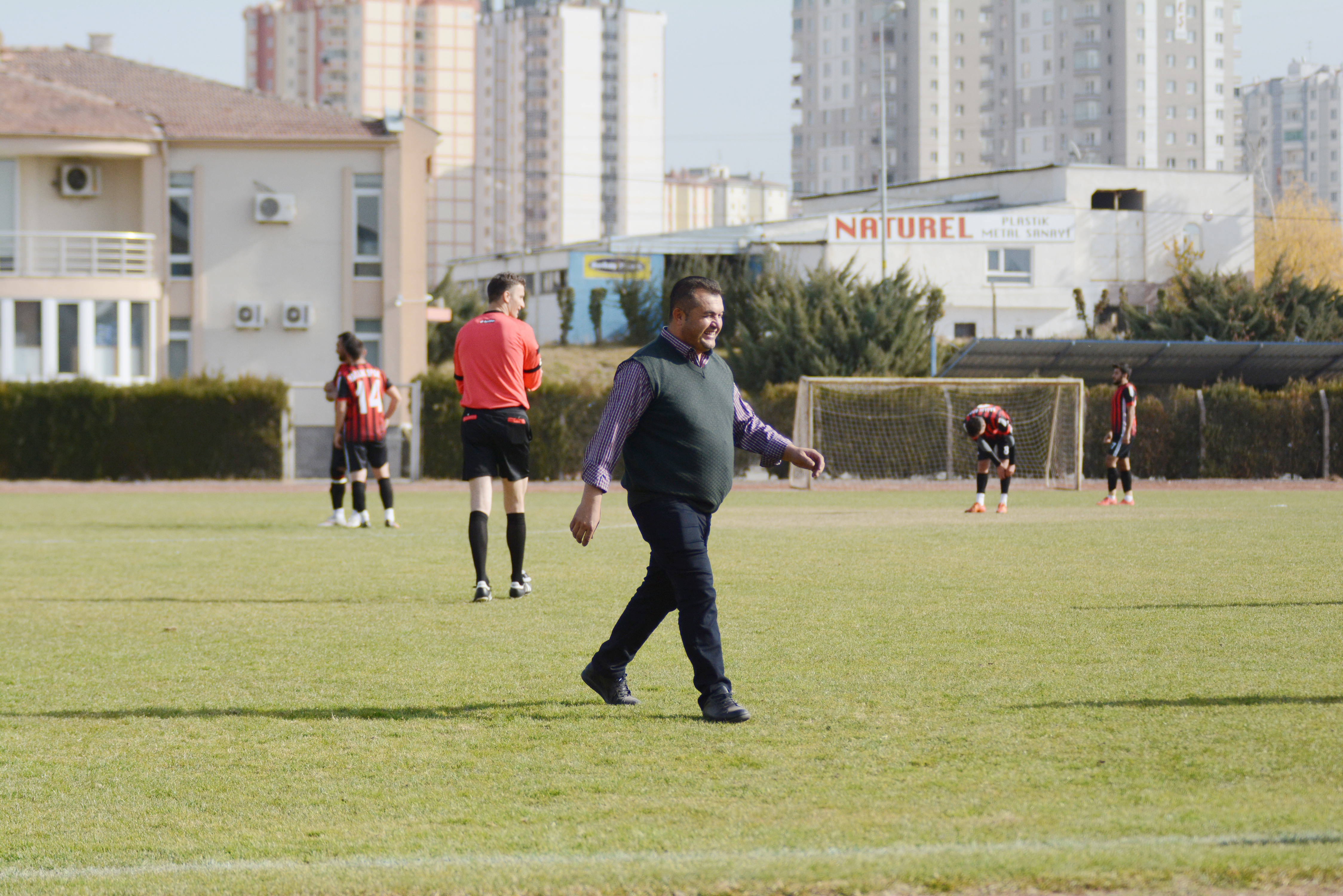 ÇAMLICA SAĞLIKSPOR’A CANSUYU OLDU