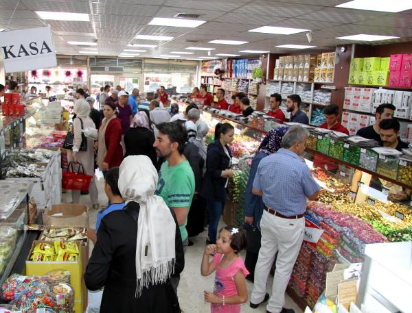 Kayseri’de şekercilerde bayram yoğunluğu