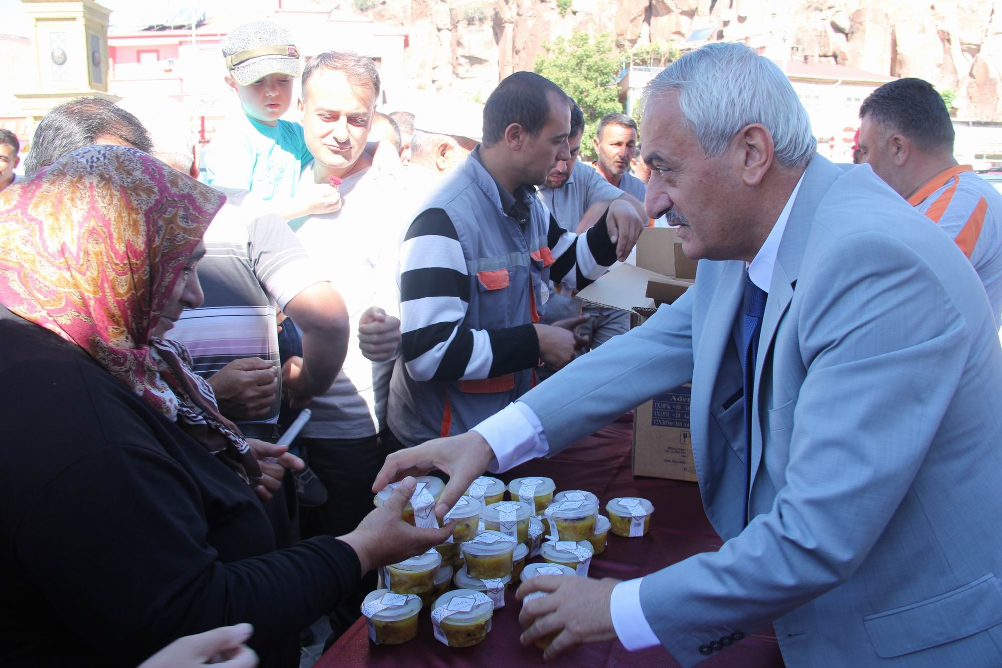 İncesu Belediyesinden aşure ikramı