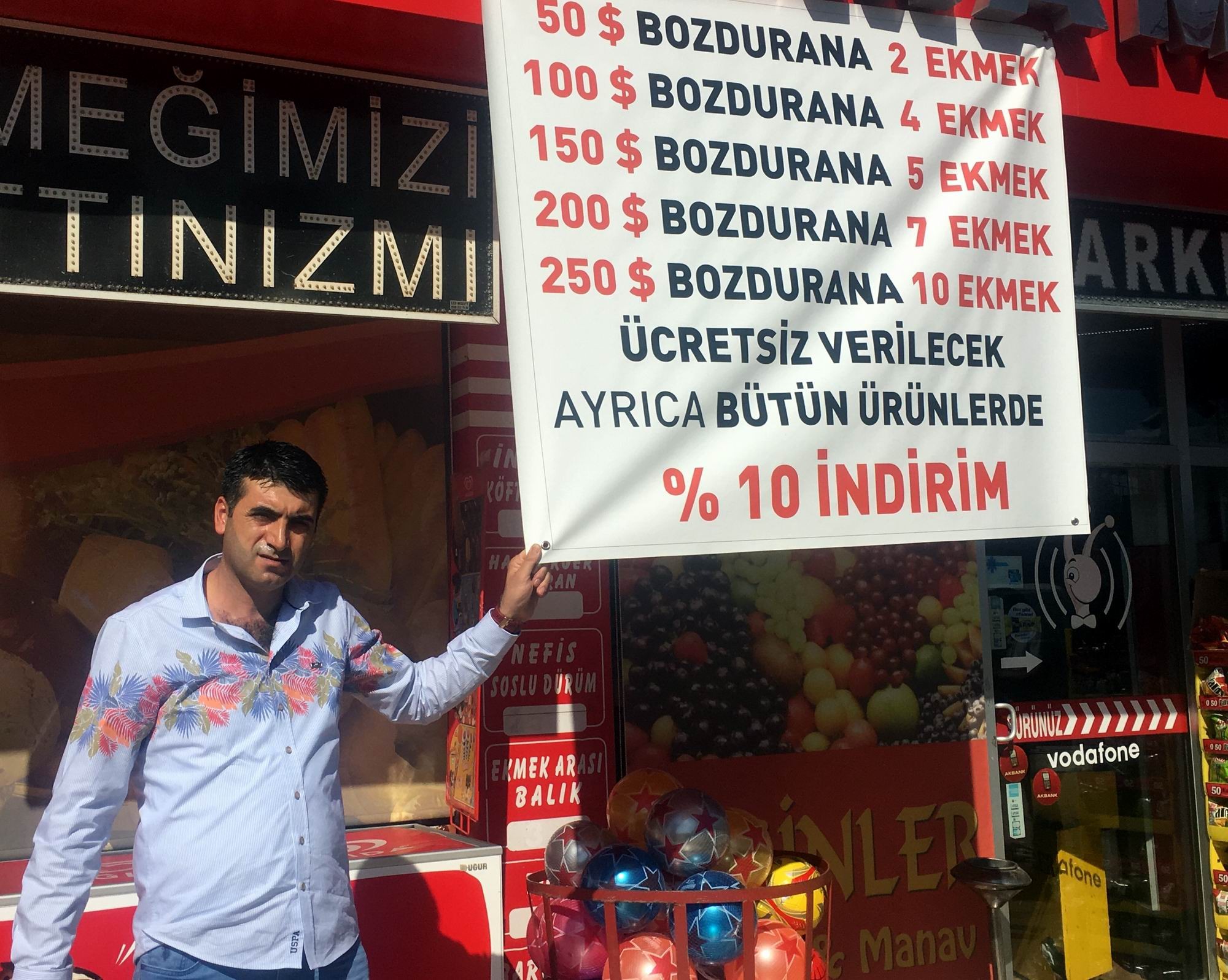 Esnaftan dolar bozdurana ücretsiz ekmek kampanyası