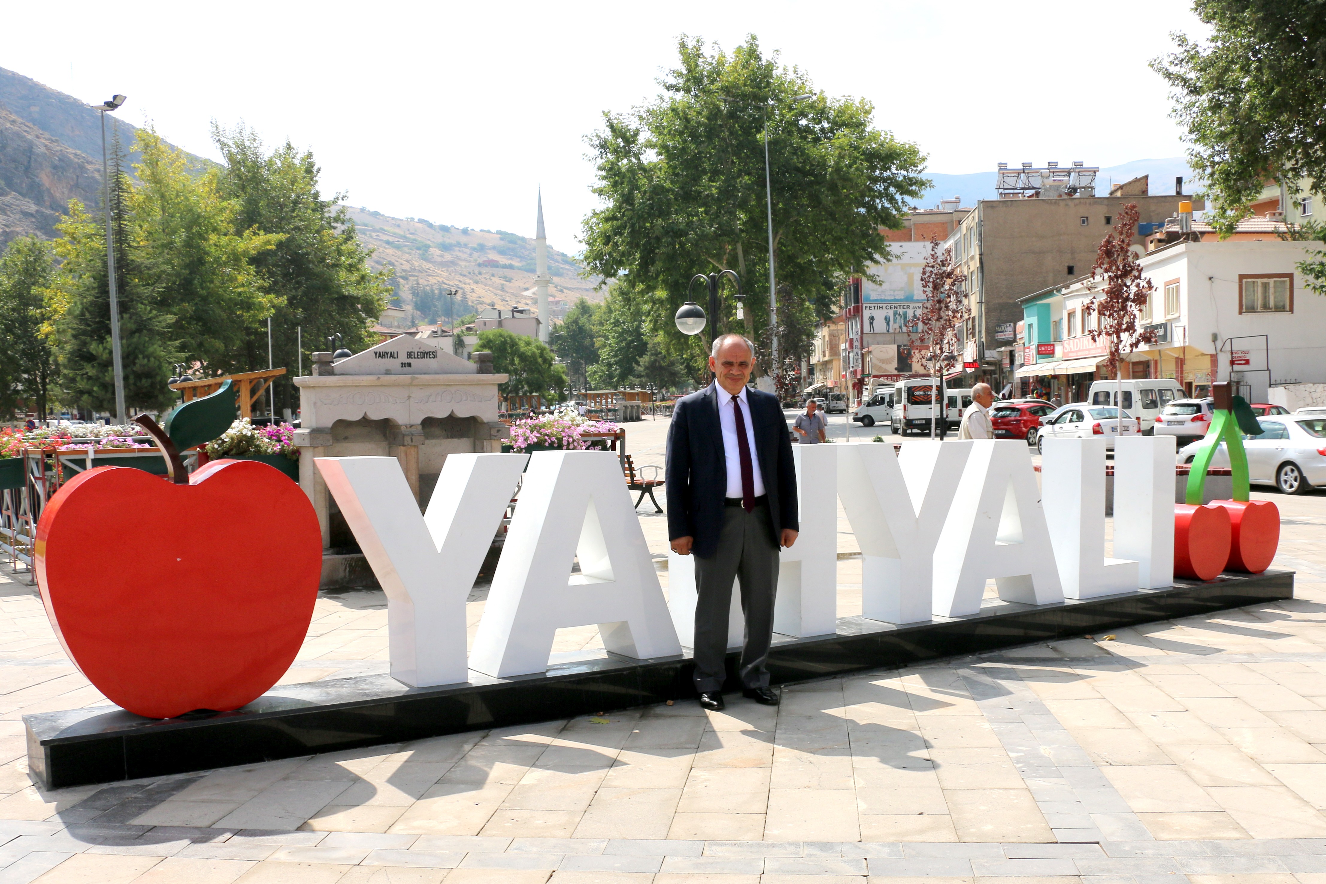 Başkan Öztürk, Yahyalı’nın çehresini değiştirdi