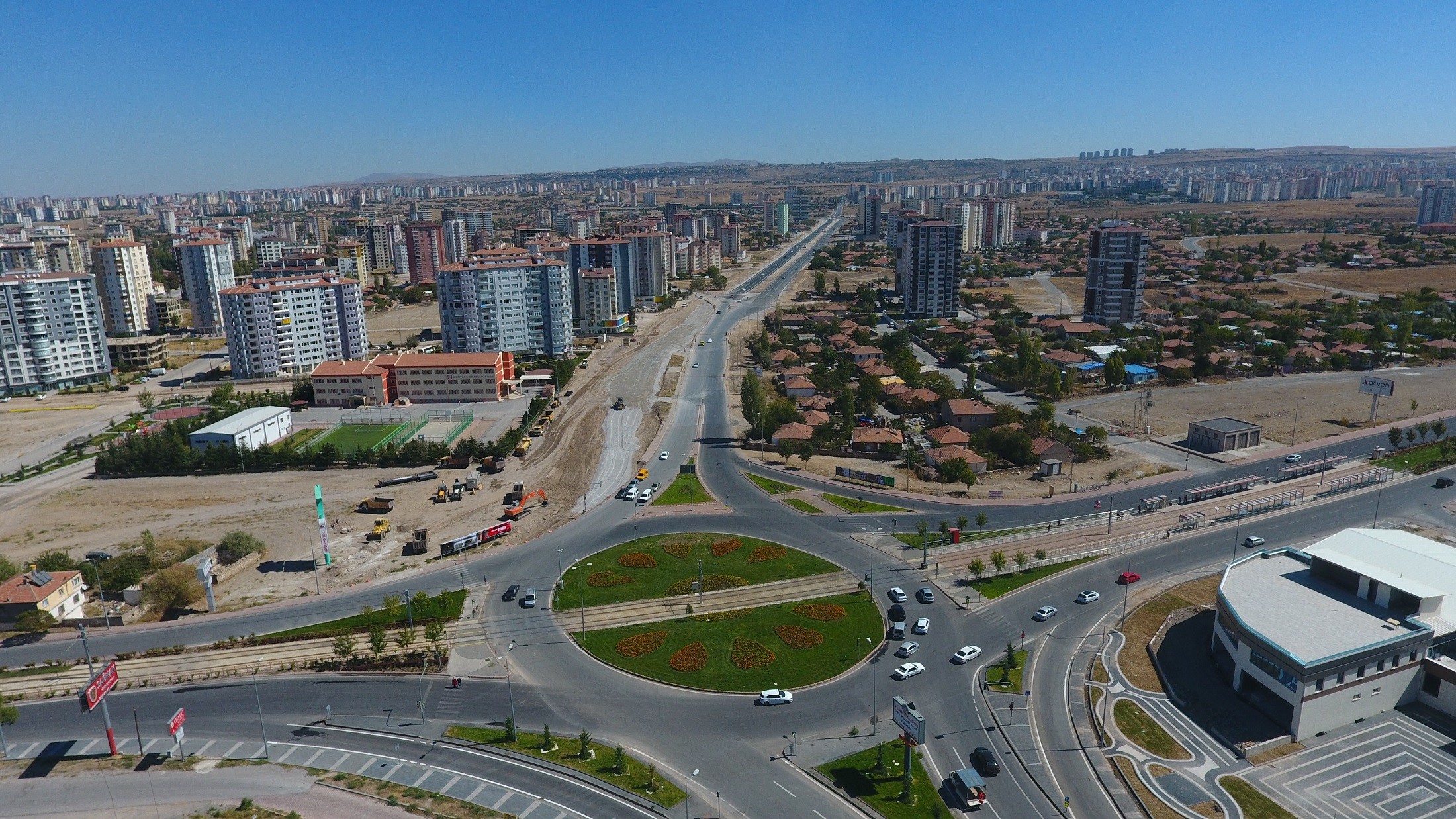 Başkan Çelik, “Kayseri’ye çok yakışan bir bulvar oldu”