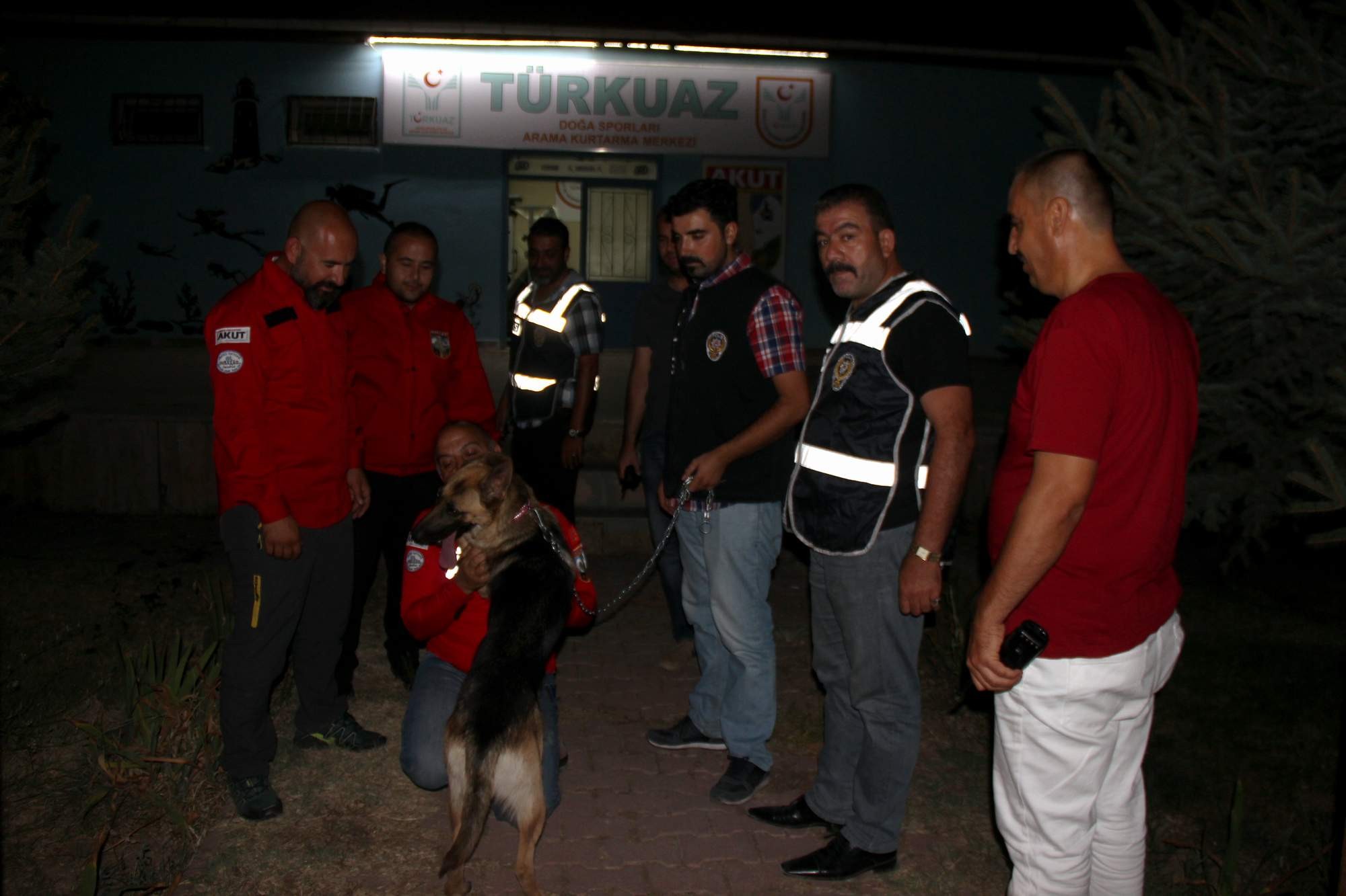 AKUT’un çalınan kadavra köpeğini polis buldu