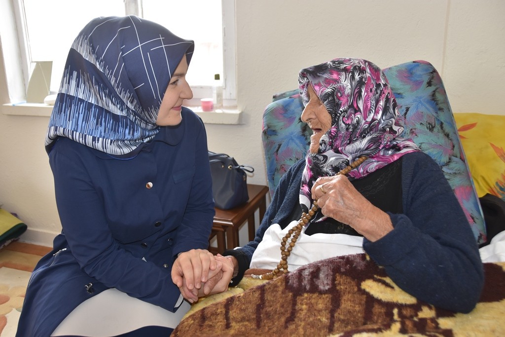 Fatma Çolakbayrakdar ziyaretlerine devam ediyor