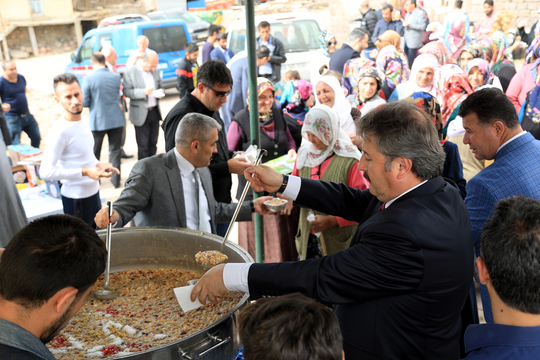 Başkan Palancıoğlu Yamaçlı Mahallesi’nde