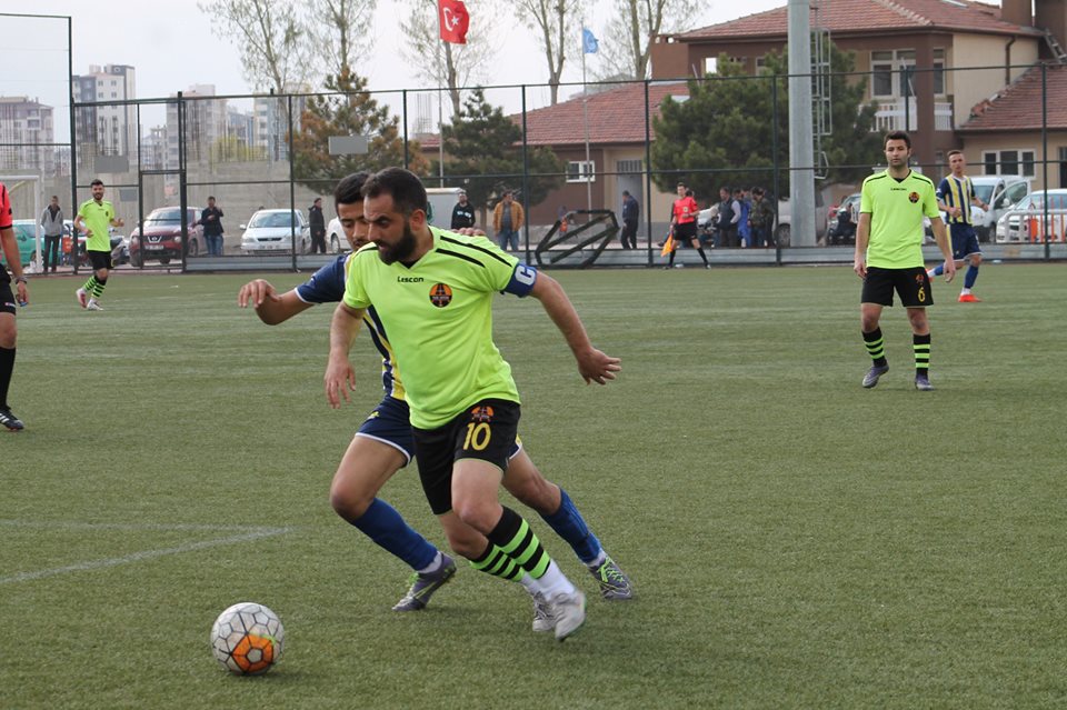 ESEN MAKİNE BELSİNSPOR’DA AYRILIK