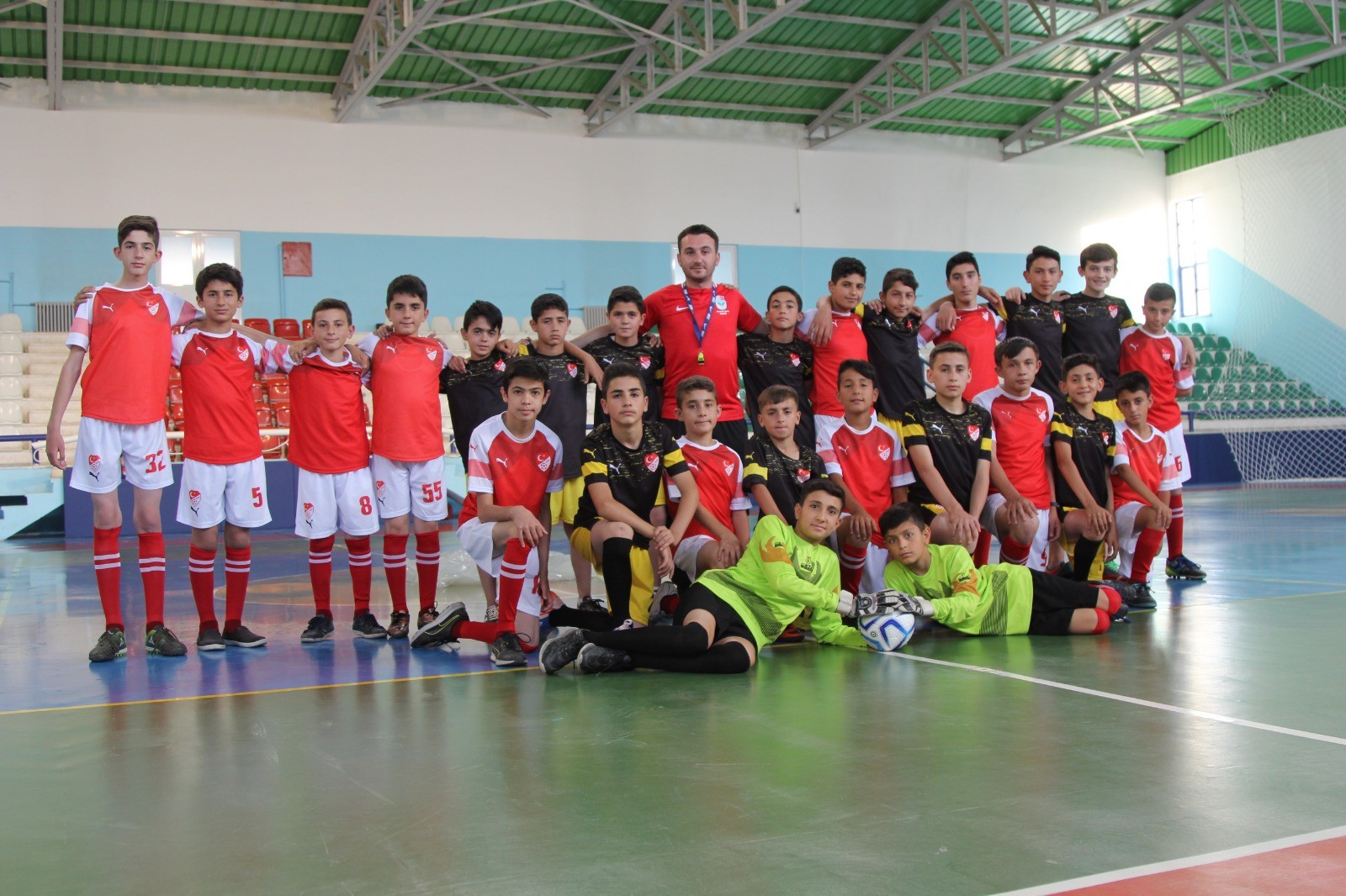 Futsal heyecanı başladı