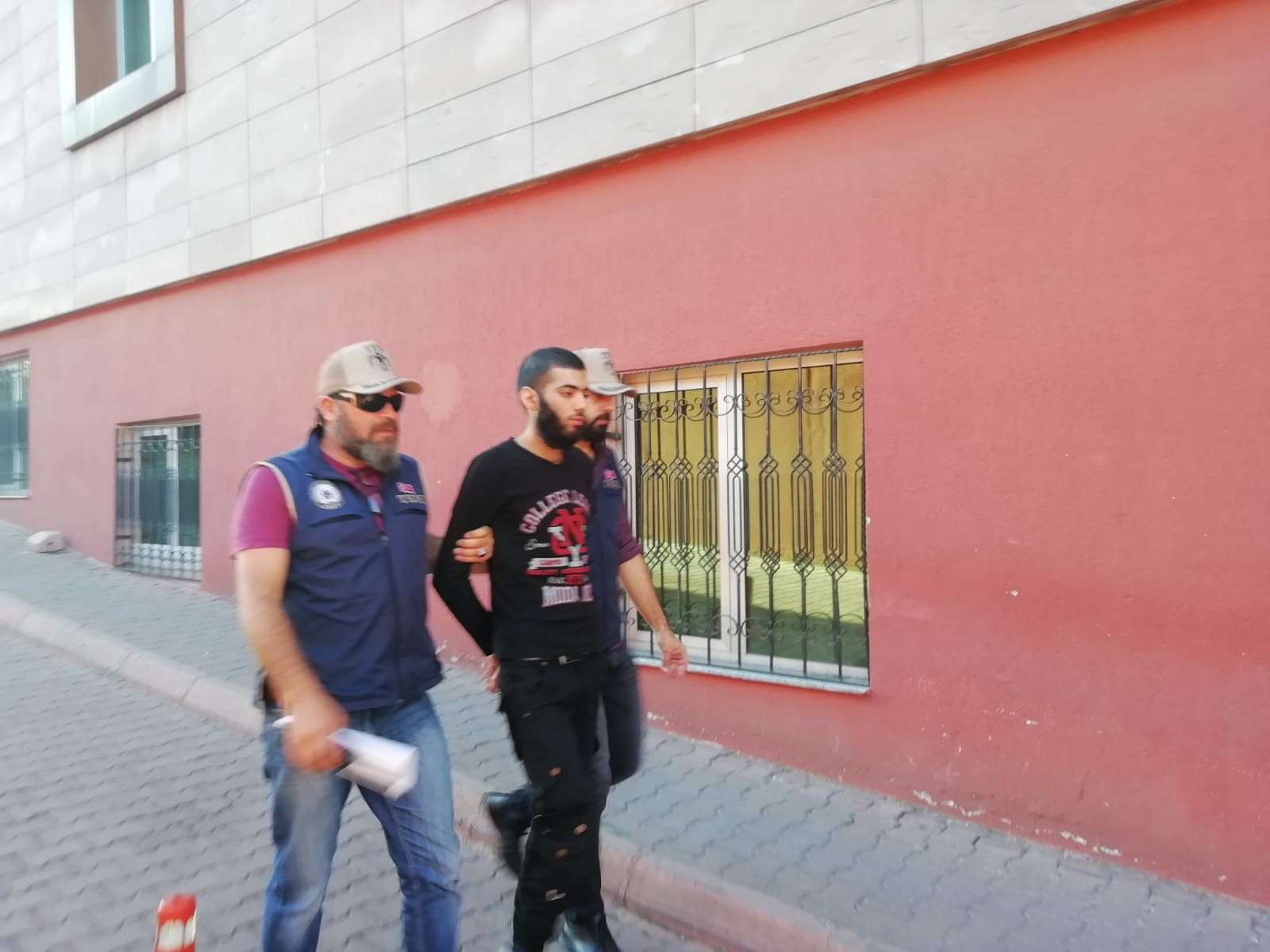 Terörle Mücadele Ekiplerinden DEAŞ Operasyonu: 9 Gözaltı