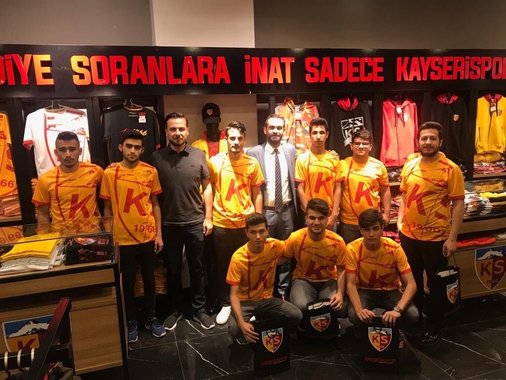 Kayserispor taraftarına eski futbolculardan destek