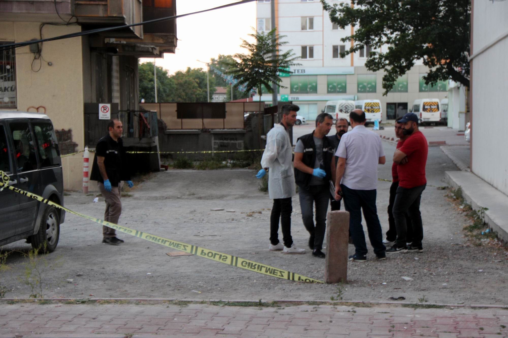 Kız arkadaşını tabanca ile öldüren şahıs yakalandı