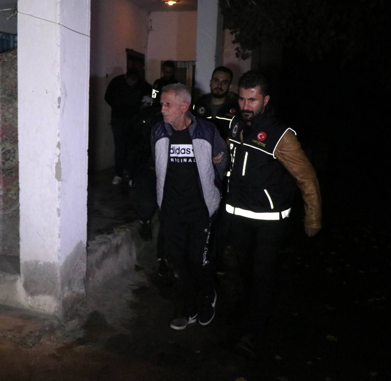 Kayseri’de uyuşturucu operasyonu: 13 gözaltı