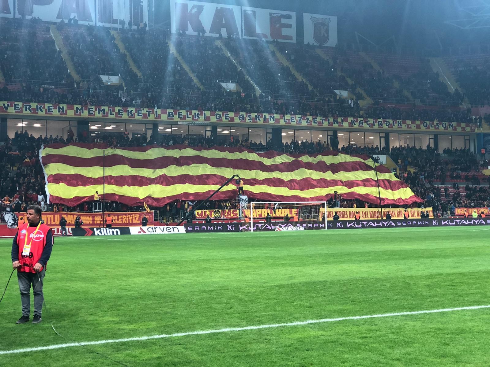 Kayserispor – Fenerbahçe maçını 18 bin taraftar izledi