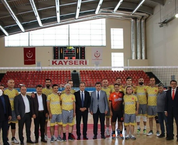 Türkiye Öğretmenler Kupası Voleybol Grup Maçları Başladı