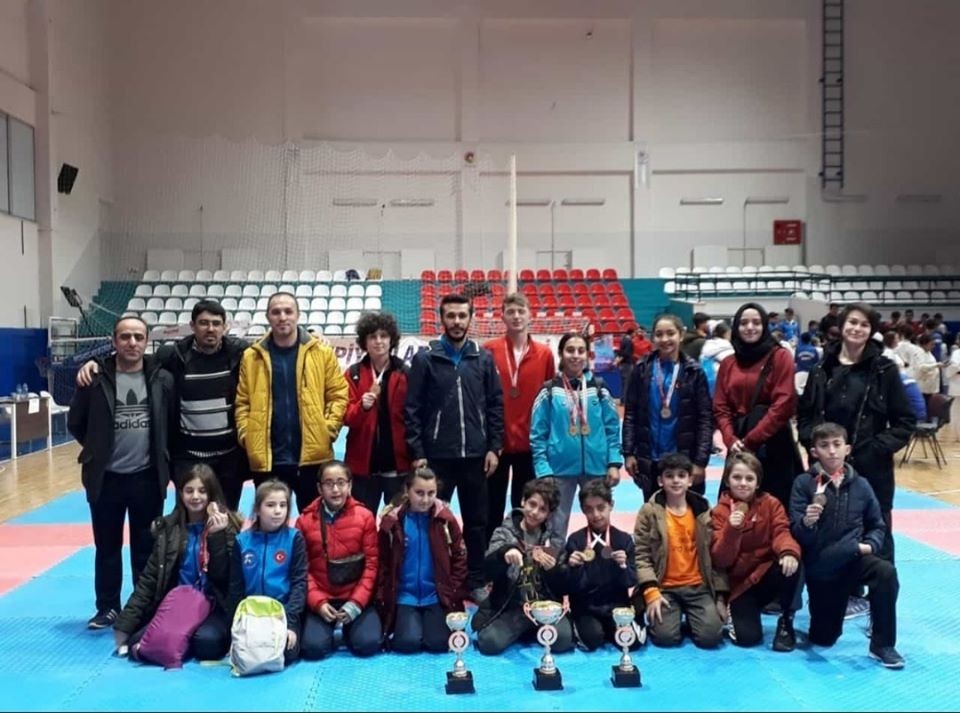 Kayserili sporcular Samsun’dan 19 madalya ile döndü