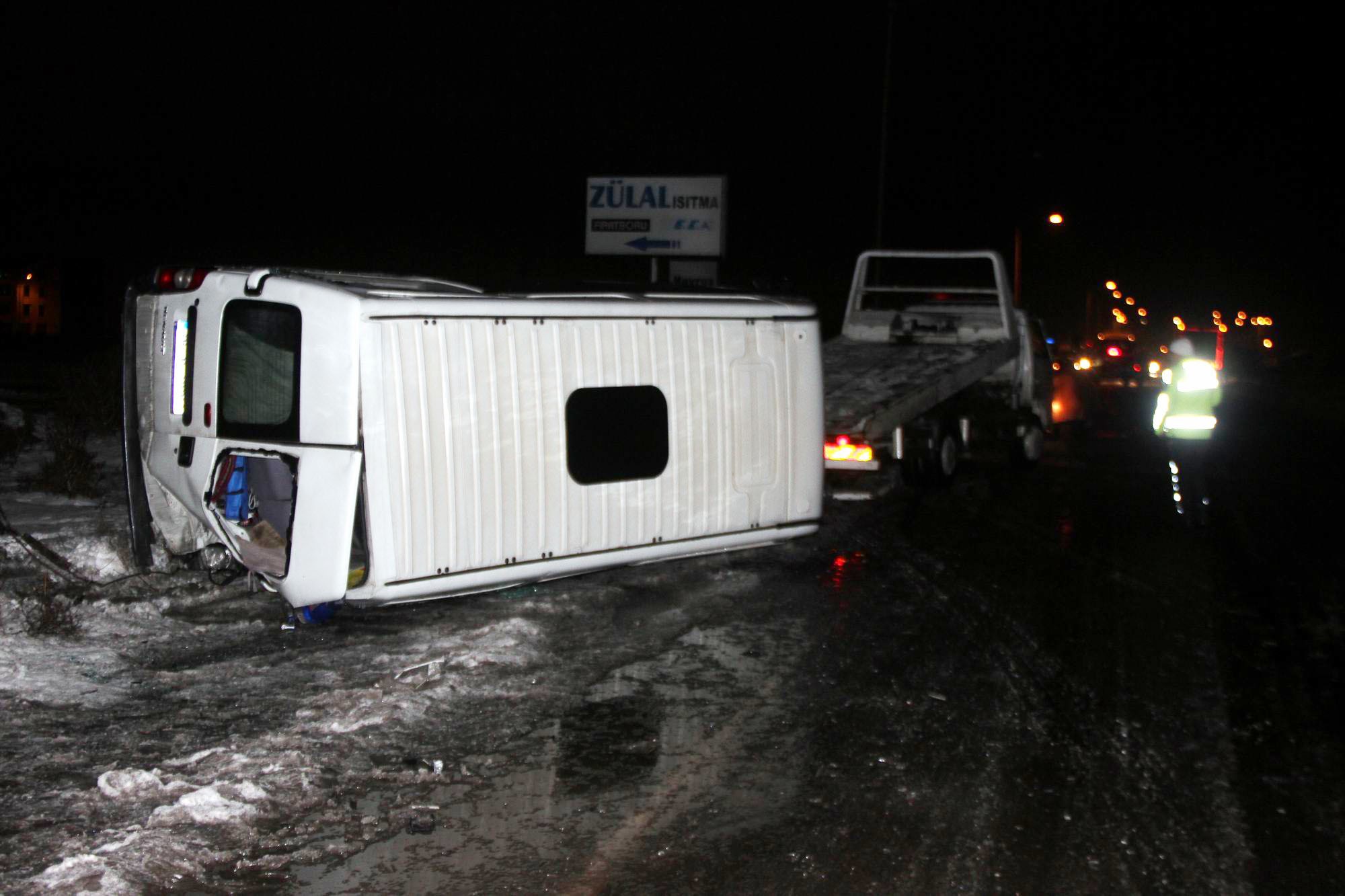 Kayseri’de işçi servisleri çarpıştı: 17 yaralı