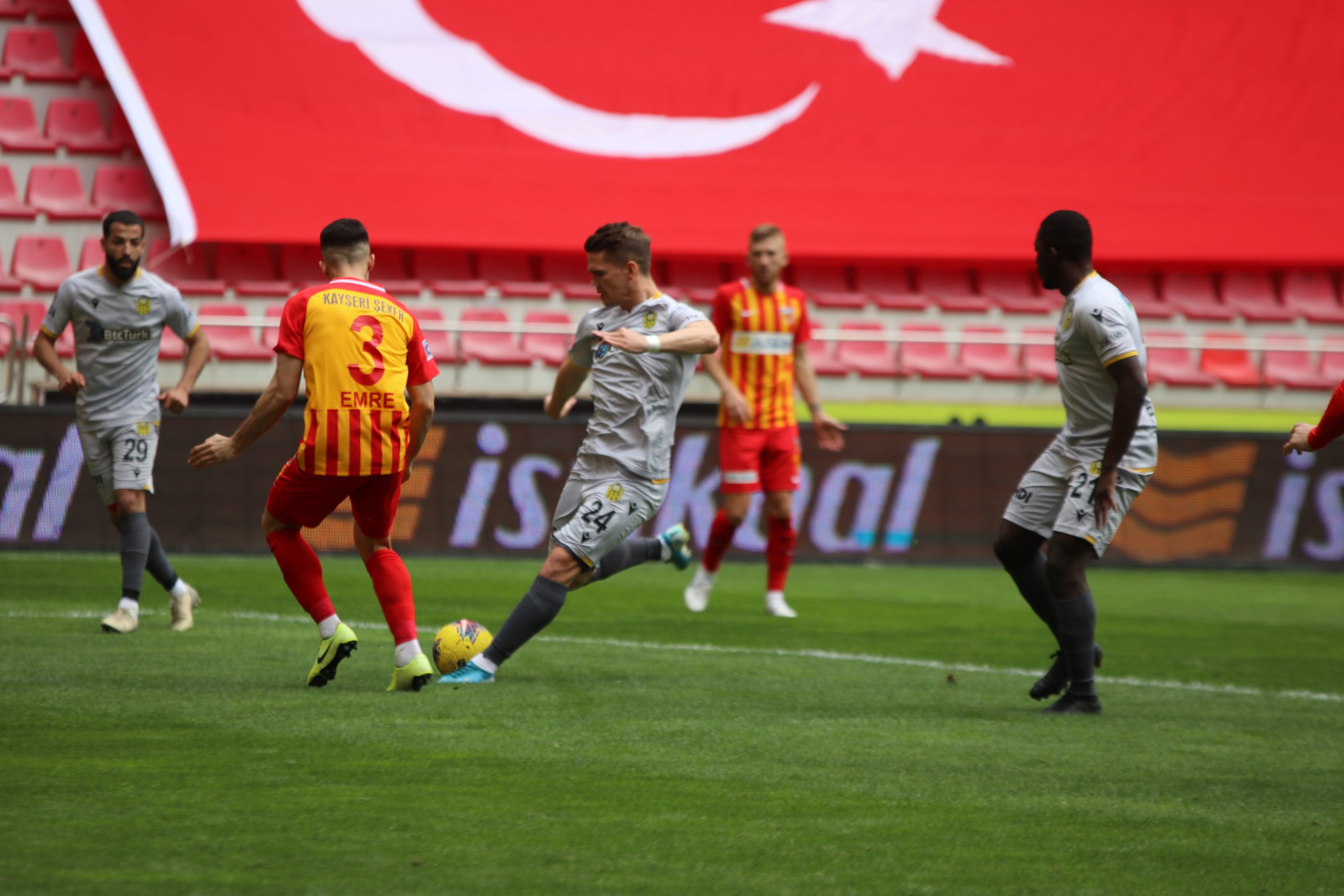 Süper Lig: Hes Kablo Kayserispor: 2 – Yeni Malatyaspor: 1 (Maç sonucu)