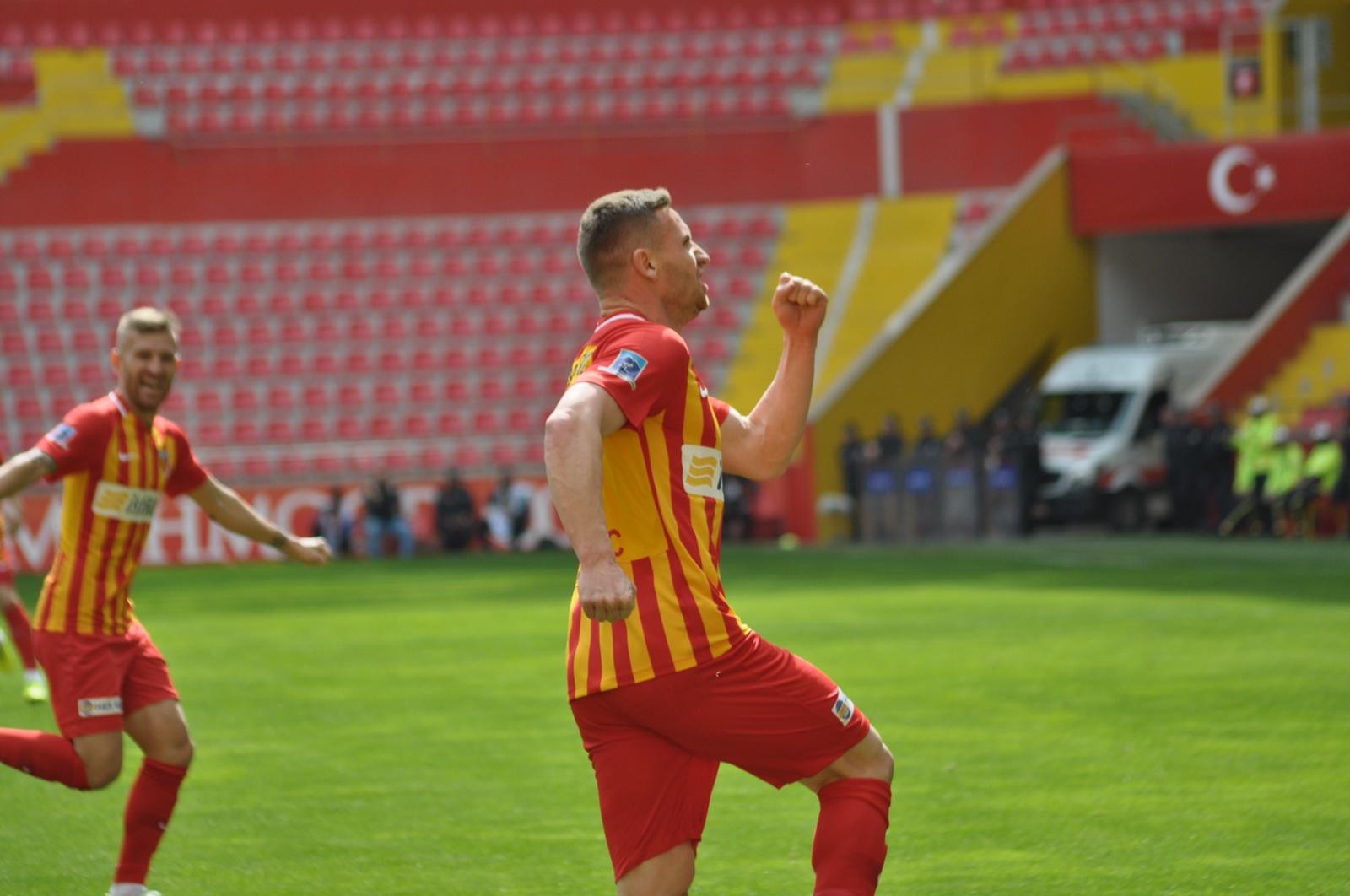 Kayserispor’u yabancılar sırtlıyor