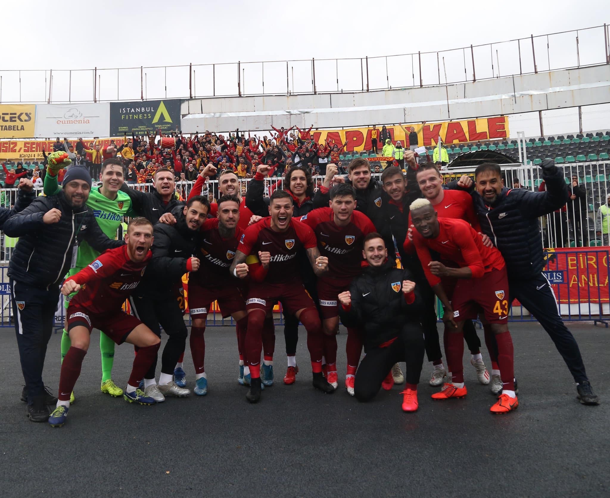 Kayserispor futbola ‘Hasret’