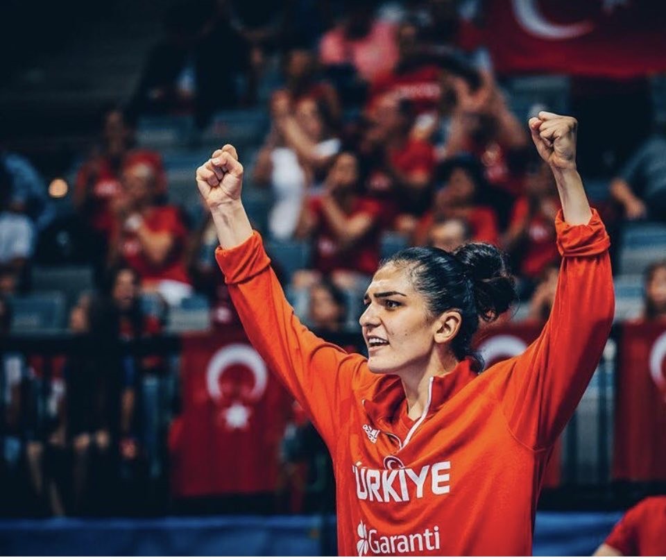 Bellona Kayseri Basketbol’un yeni transferi Esra Ural Topuz:“Hep birlikte yeni başarılara imza atacağız”