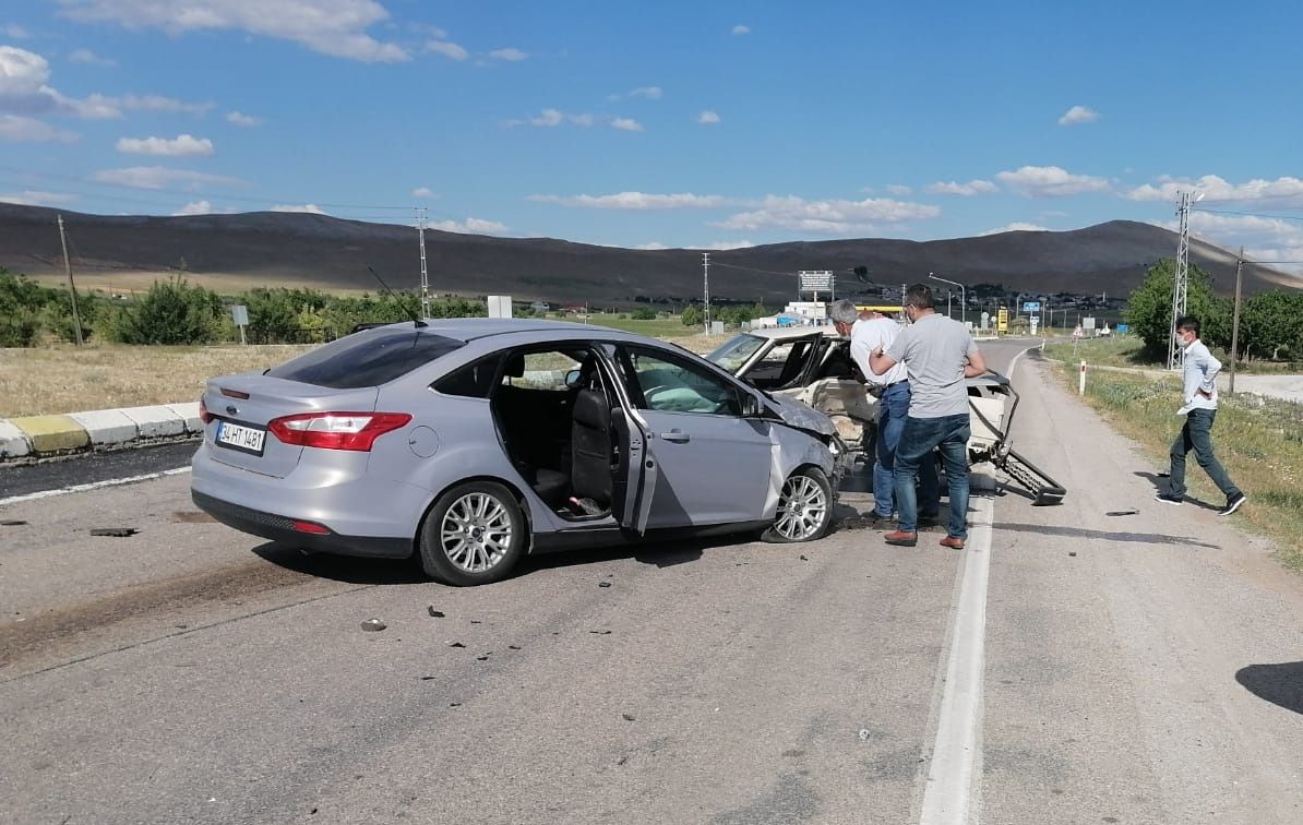 Trafik kazasında ağır yaralanan bir kişi daha hayatını kaybetti