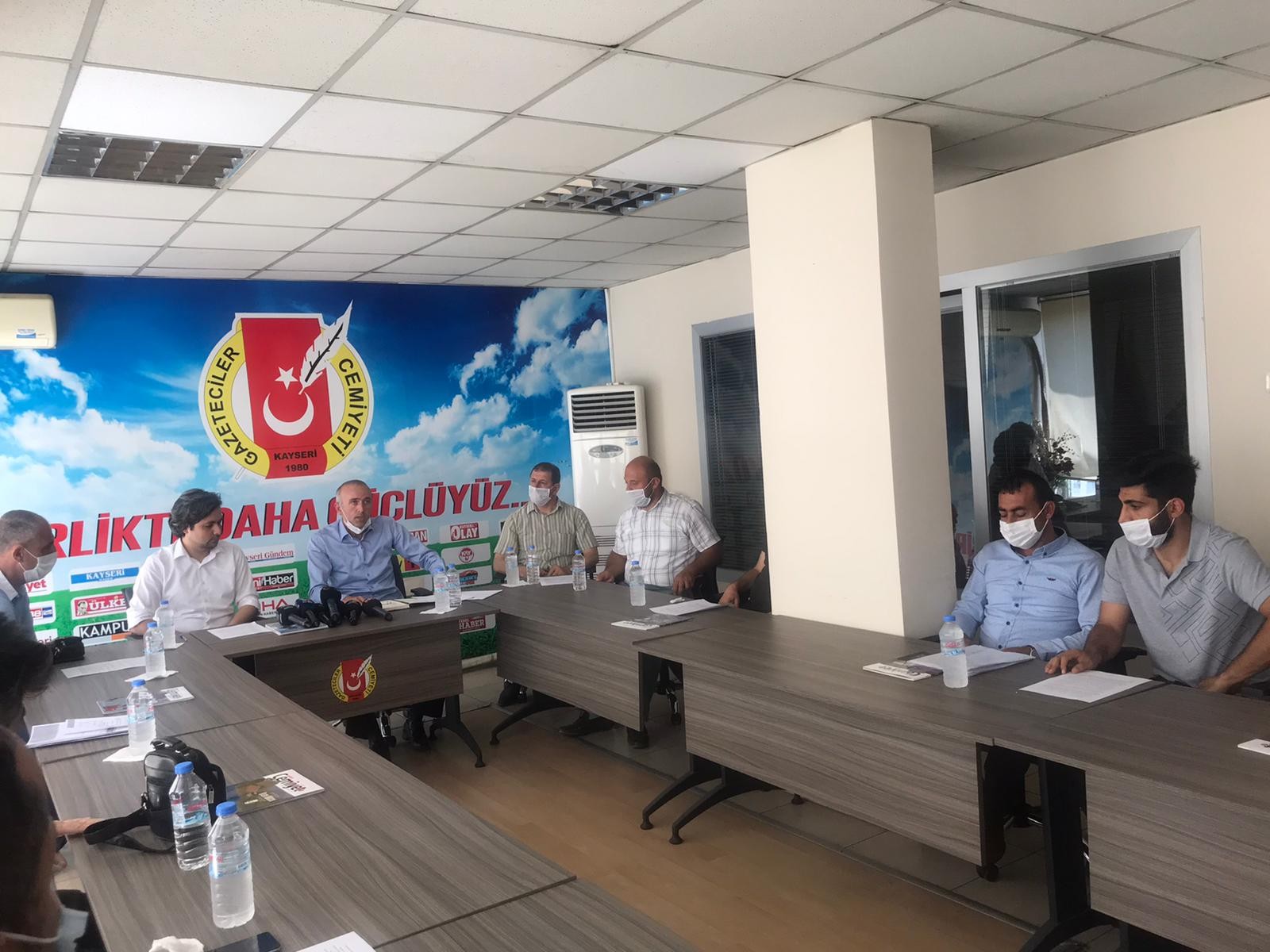 Kayseri’de ASKF’ya alınmayan 7 kulüpten ortak basın açıklaması