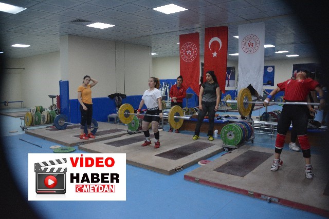 HALTERCİLER, AVRUPA SEÇMELERİNE HAZIRLANIYOR