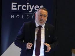 ERCİYES ANADOLU HOLDİNG’TEN KAYÜ’YE BİNA DESTEK