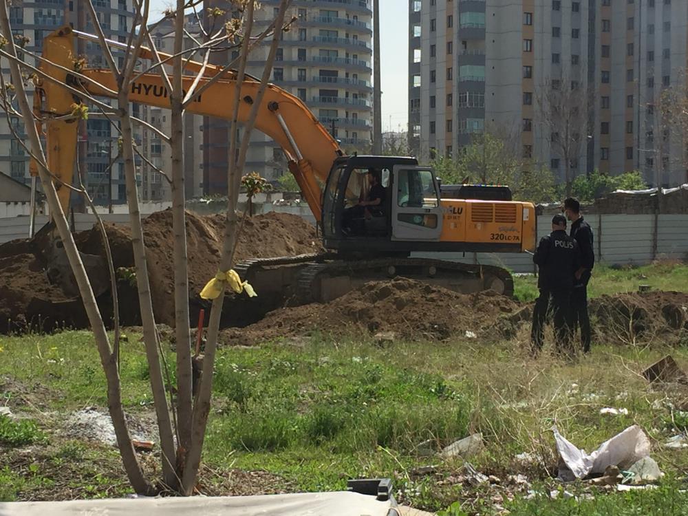 Gültepe Mahallesi’nde kazı çalışmalarında lahit bulundu