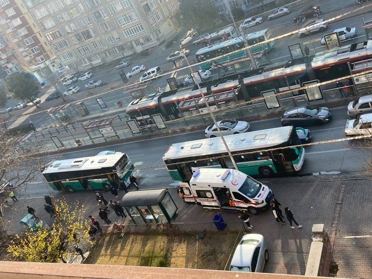 KAYSERİ’DE İKİ HALK OTOBÜSÜ ÇARPIŞTI: 13 YARALI