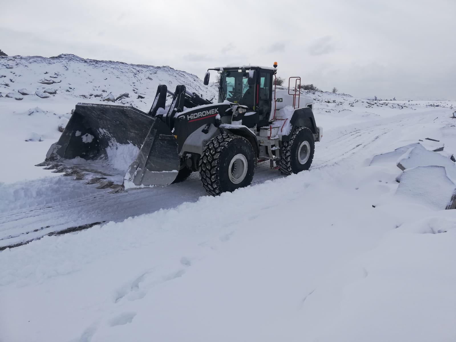 BÜYÜKŞEHİR, KAPALI KIRSAL MAHALLE YOLU BIRAKMADI