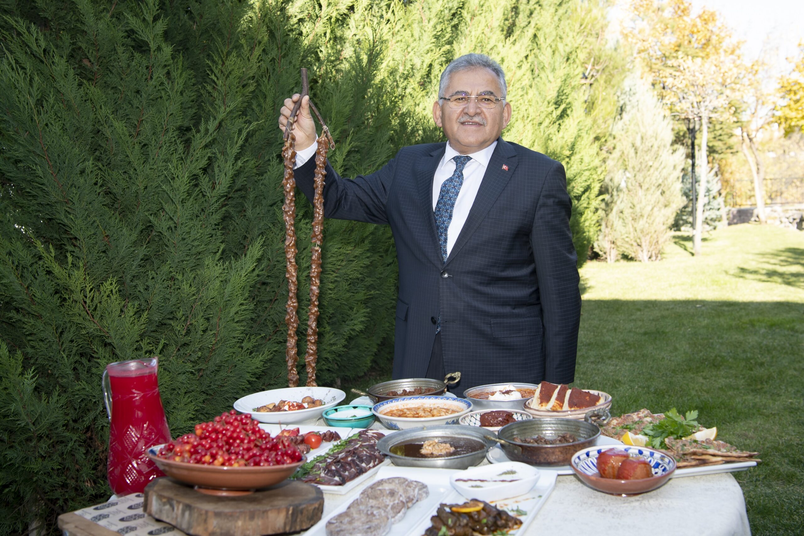 BÜYÜKŞEHİR’İN GASTRONOMİ ÇALIŞMALARI TÜRK KAMU YÖNETİM DERGİSİ’NE KONUK OLDU