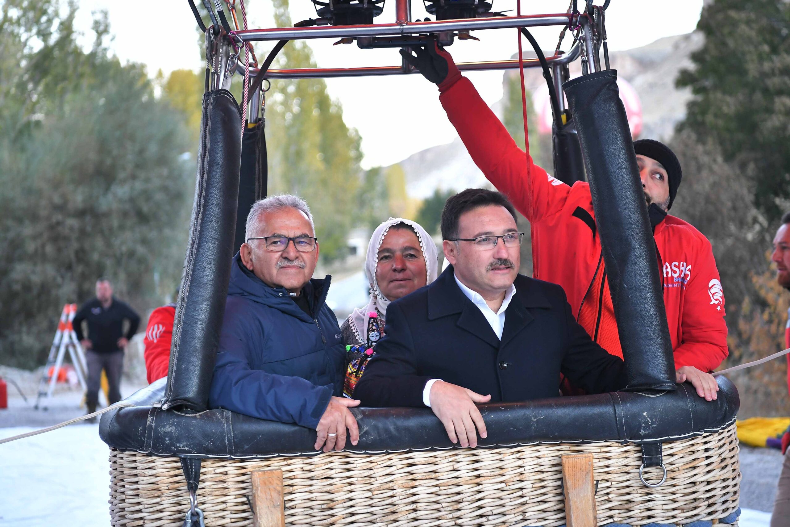 SOĞANLI’DA CUMHURİYET BAYRAMI’NA ÖZEL SICAK HAVA BALONU UÇUŞU