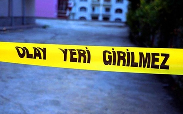 ÖĞRENCILER ARASINDA BIÇAKLI KAVGA: 1 YARALI