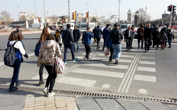 KAYSERİ’DE, YÜKSEK TAHSİLLİLERDEN GÖÇ EDENLERİN SAYISI DAHA FAZLA