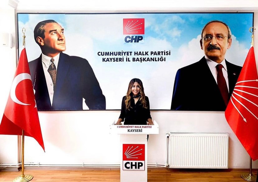 CHP’DE İSTİFA DEPREMİ