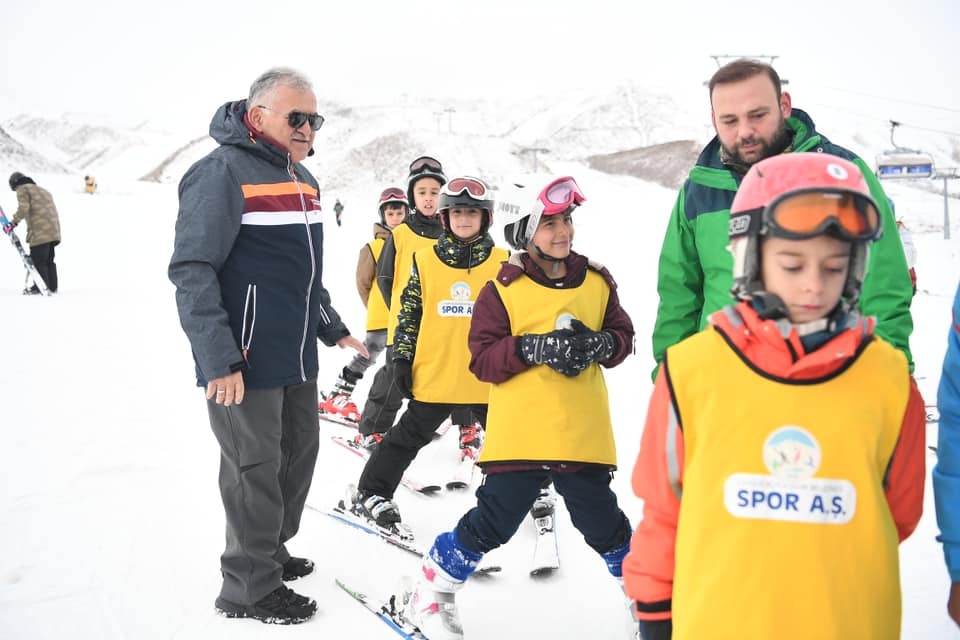 ERCİYES’E, YARIYIL TATİLİ SÜRESİNCE HER GÜN OTOBÜS SEFERİ DÜZENLENECEK