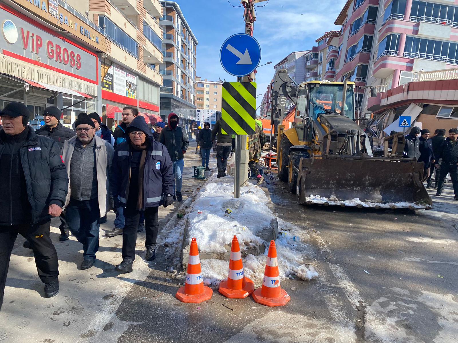 KASKİ AFET BÖLGESİ’NDE SU SORUNUNU ÇÖZÜYOR