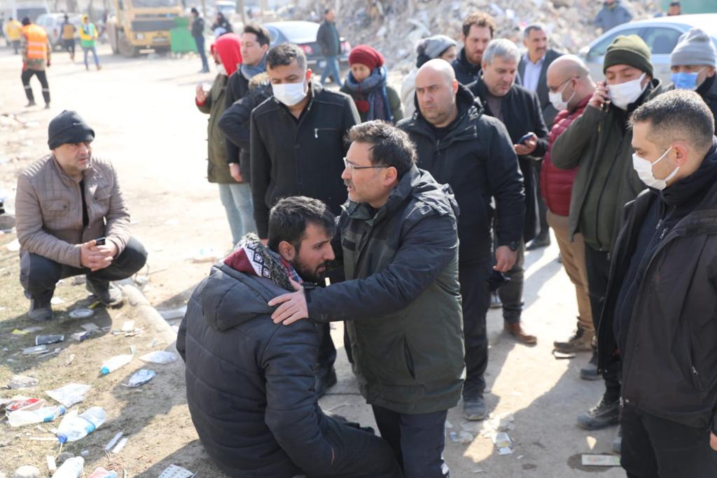 DEPREM BÖLGESİNDE, BARINMA İHTİYACI SÜRÜYOR