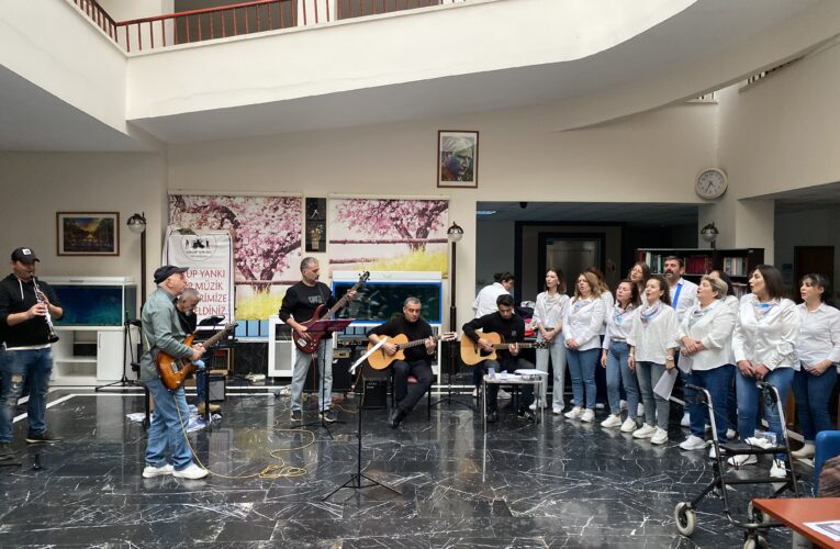 Huzurevinde Nostalji Akşamı: Grup Yankı’dan Unutulmaz Konser